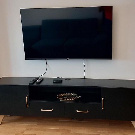 Kej Danube Lux Free Garage Apartment โนวีซาด ภายนอก รูปภาพ