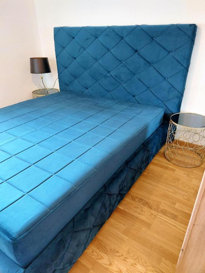 Kej Danube Lux Free Garage Apartment โนวีซาด ภายนอก รูปภาพ